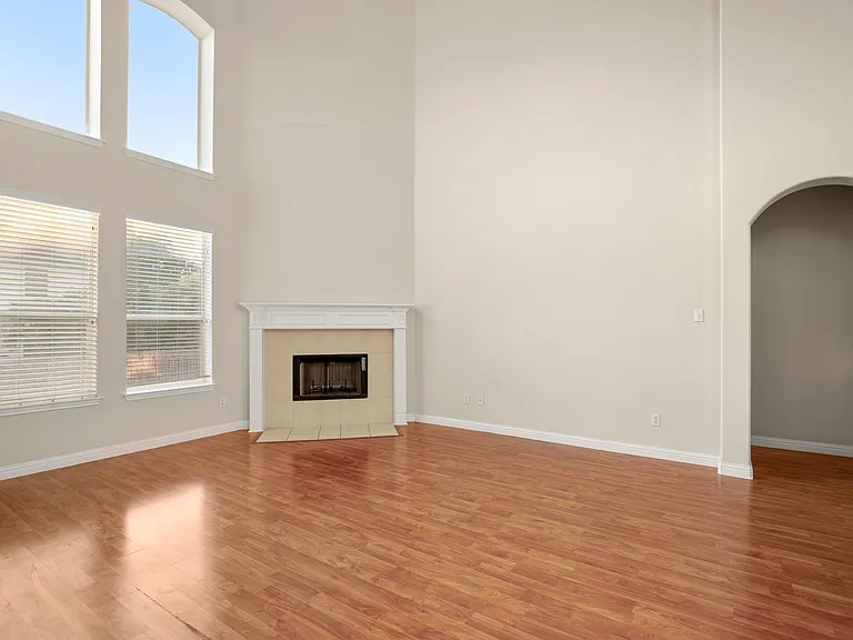 10105 Wind Cave Trl — Photo 3