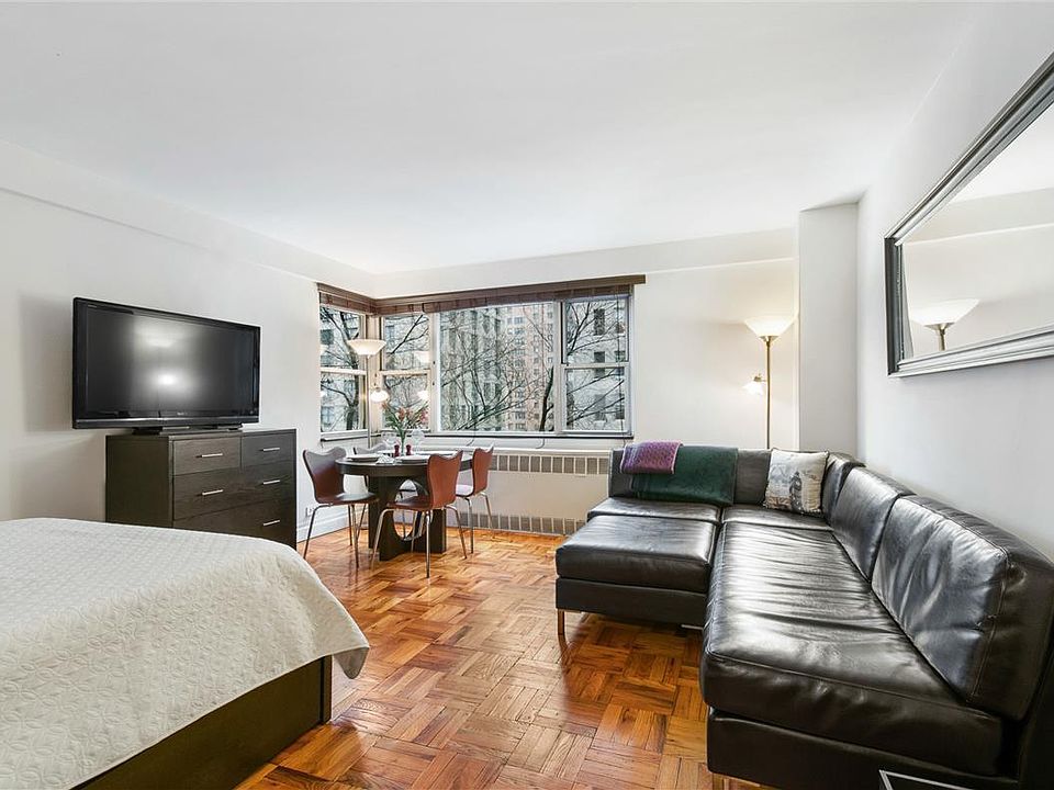 1st image of 30 W 60th St APT 6L