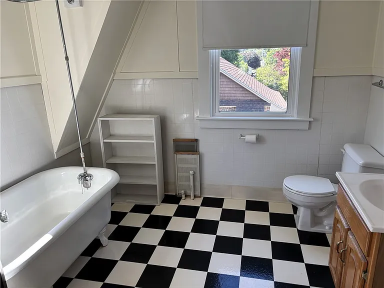 35 Oak St #2 — Photo 7