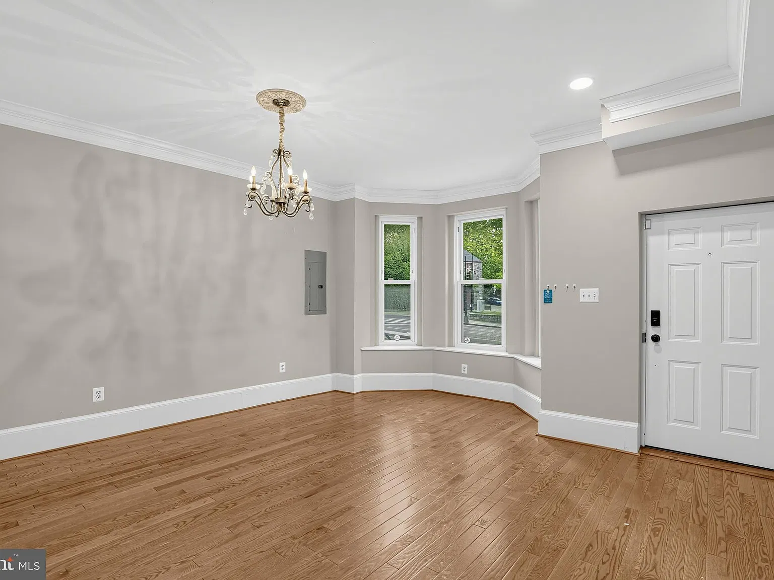 4 bed, 3.0 bath, 2918 sqft, $4,750 — Photo 3