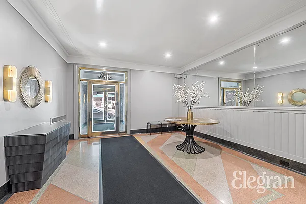 Sold by Elegran | media 7