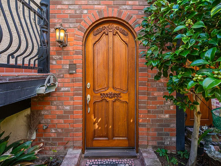 227 S Irena Ave #12 — Photo 3