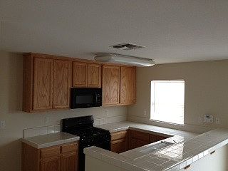 3rd image of 1703 Silvershire Dr