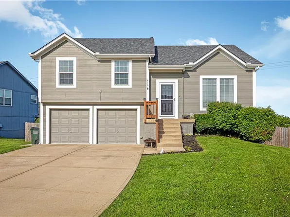 610 N Poplar St, Gardner, KS 66030