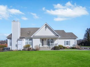 107 Caroline Ct, Port Jefferson Station, NY 11776