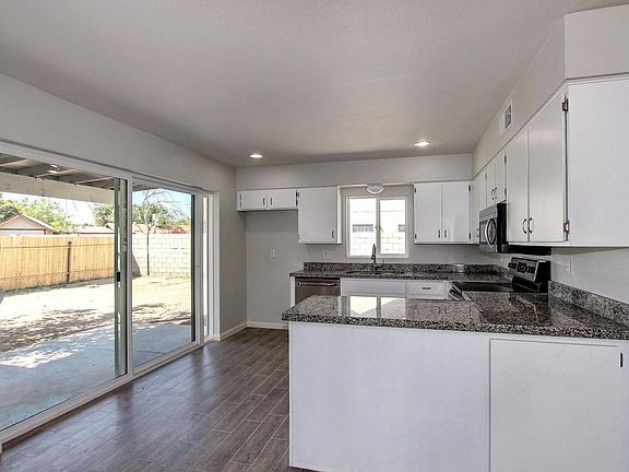 5th image of 7940 W Glenrosa Ave
