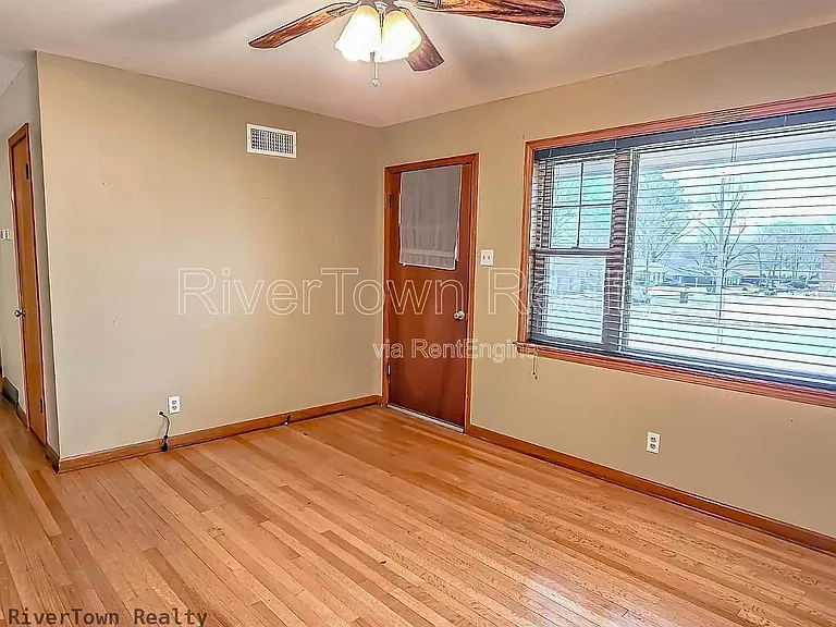 2644 Courtney Dr — Photo 14