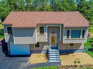 30 CRICKET Lane, Concord, NH 03301