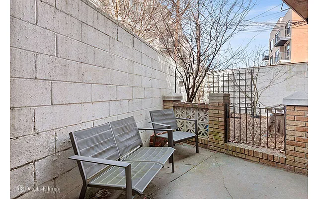 Rented by Douglas Elliman | media 21