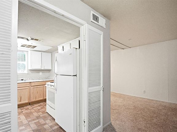 3rd image of 6200 W Tidwell Rd APT 1205