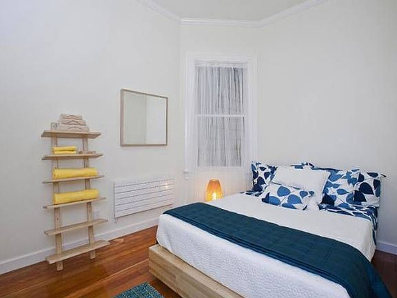 3rd image of 479 Greenwich St APT 1