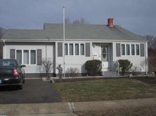 26 Dover Rd, Hamilton, NJ 08620