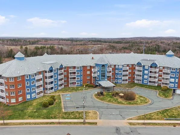 512 Parkland Dr #306, Halifax, NS B3S 1N1