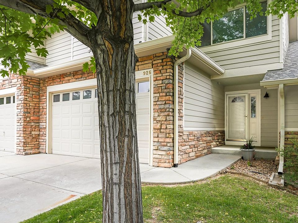 1st image of 926 Hover Ridge Cir