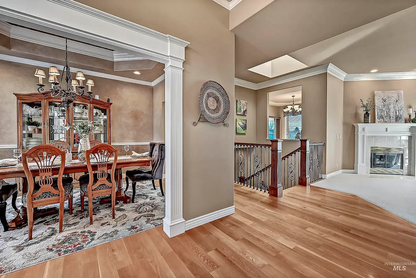 2699 N Cliffview Pl — Photo 4