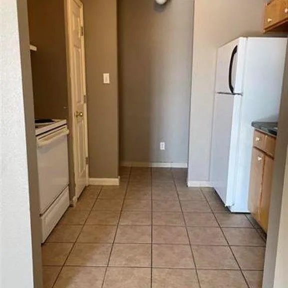 227 Sunset Ave #C — Photo 4