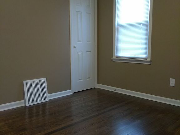 3rd image of 22941 Maxine St