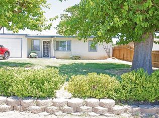 1708 Airport Dr, Bakersfield, CA