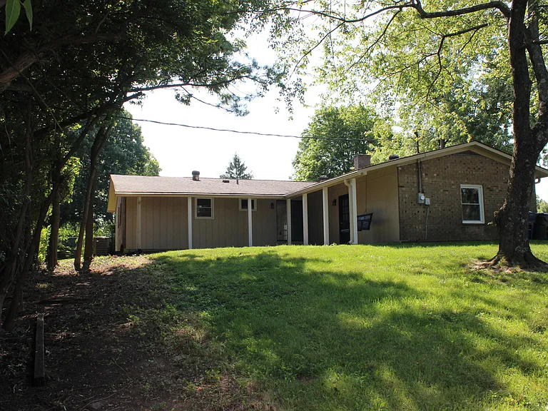 3193 Carriage Ln — Photo 20