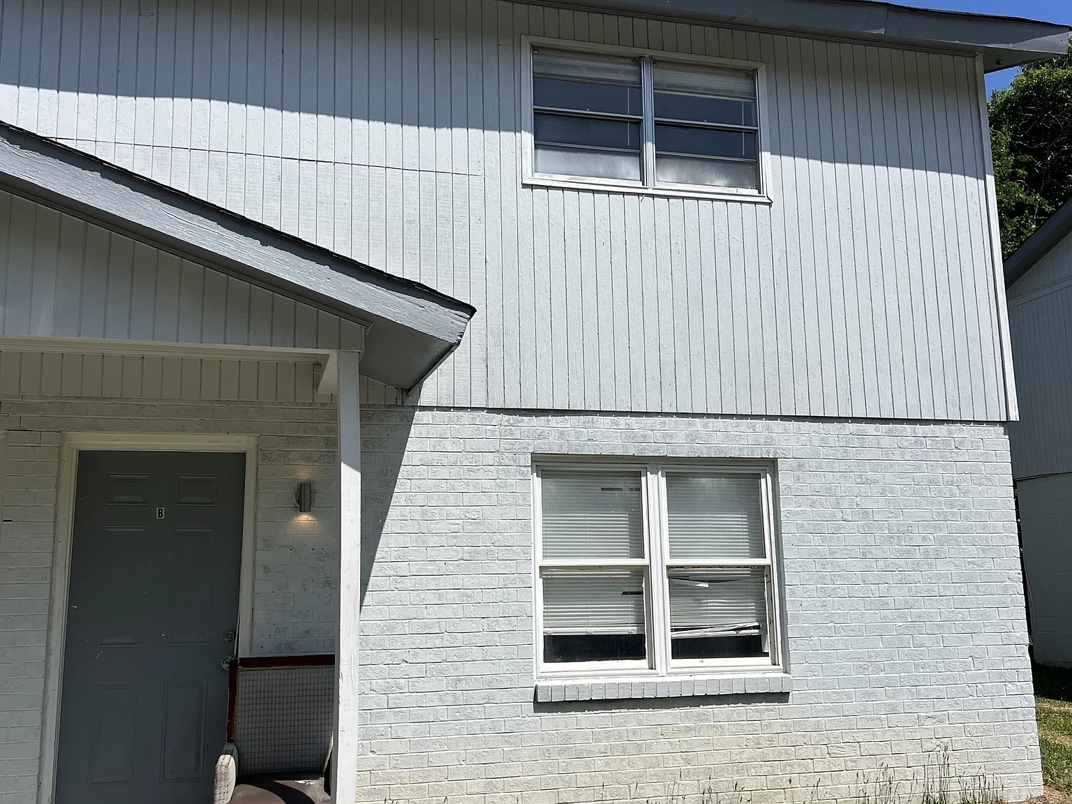 1156 Triple Hill Dr — Photo 2