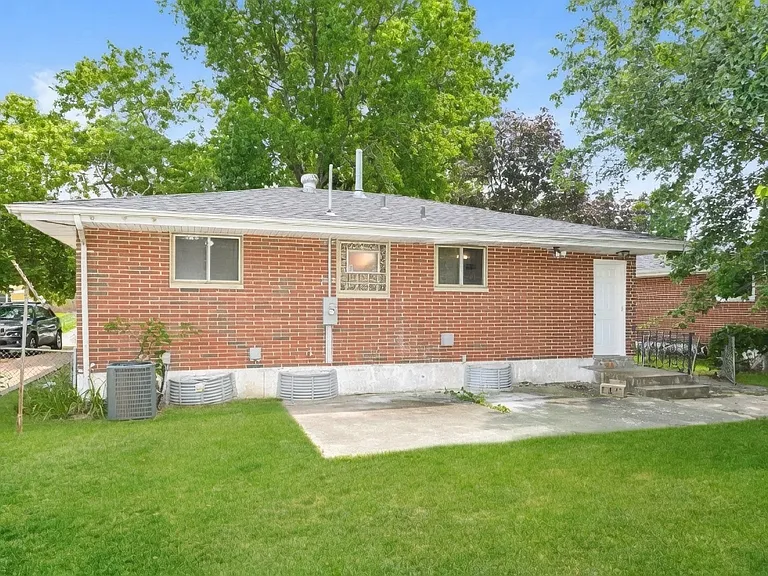 1235 Senate Dr #MAIN — Photo 9