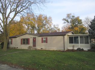 301 E 4th South St, Arcola, IL 61910