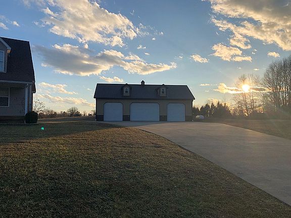 3rd image of 1729 Eagle Point Dr NE #23