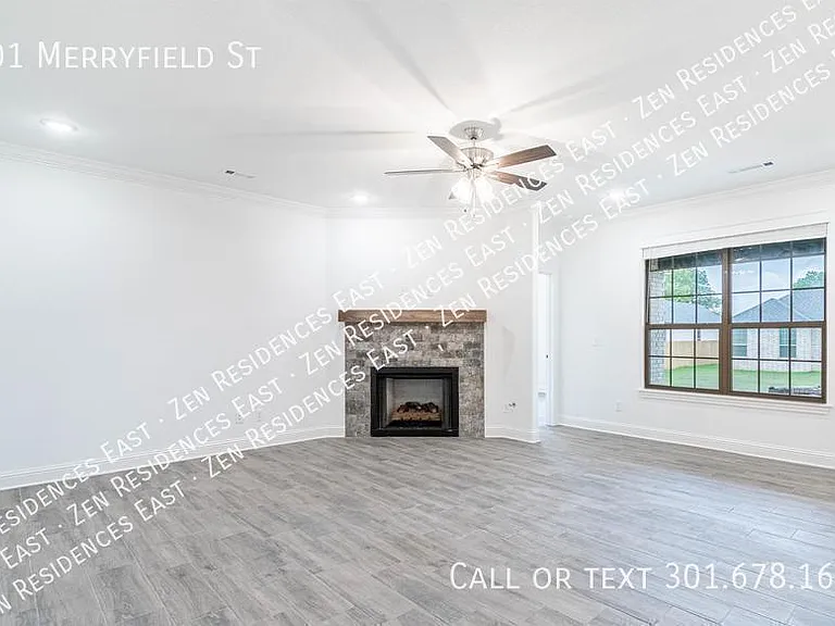 801 Merryfield St — Photo 3