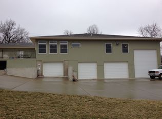 9905 W 61st St, Merriam, KS 66203