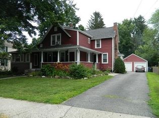 290 Plumtree Rd, Springfield, MA 01118