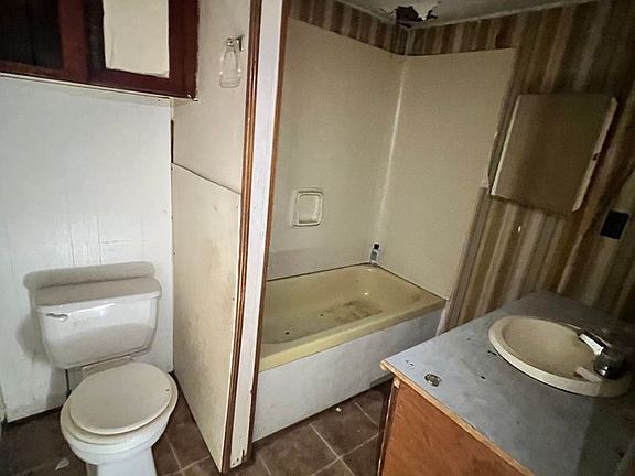 5th image of 19 Bargin Ln #28