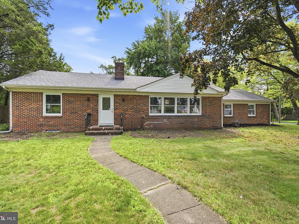 1st image of 559 Chestnut Ter