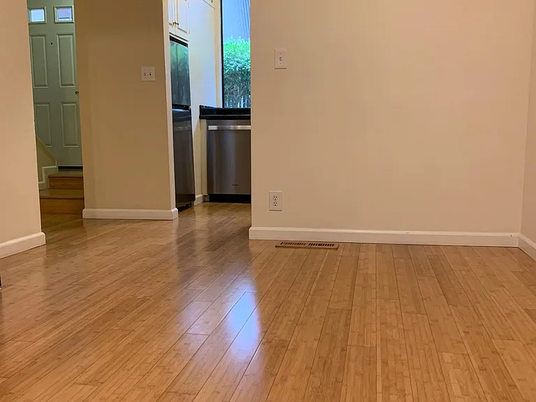 917 Hough St #9 — Photo 11