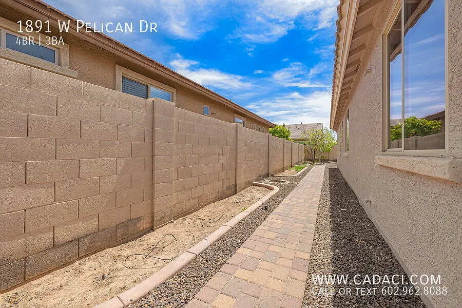 Building Photo - 1891 W Pelican Dr