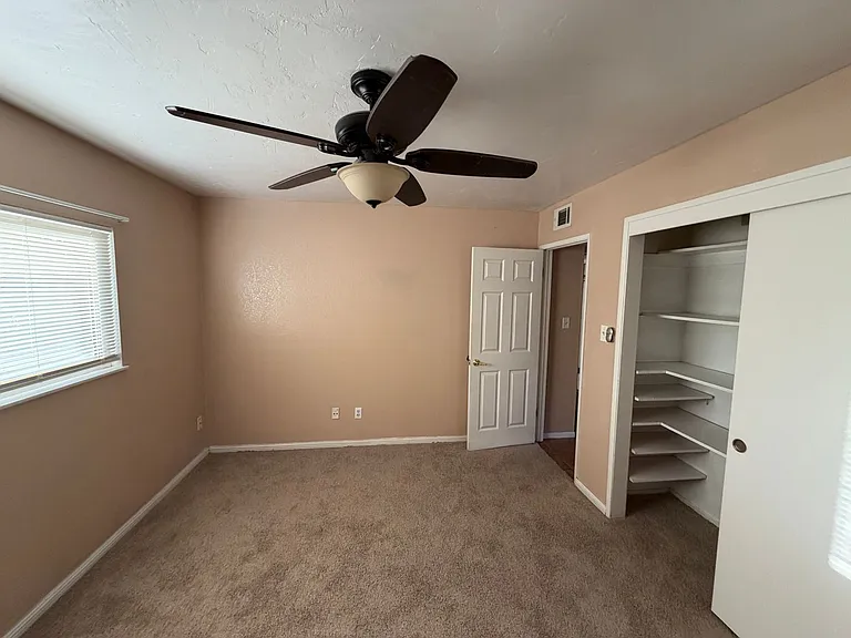 4309 Rosewall St — Photo 48