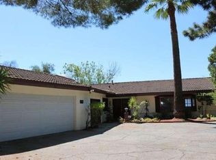 5536 Pine Glen Rd, La Crescenta, CA 91214