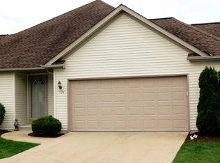 1128 Millstone Dr, Northfield, OH 44067