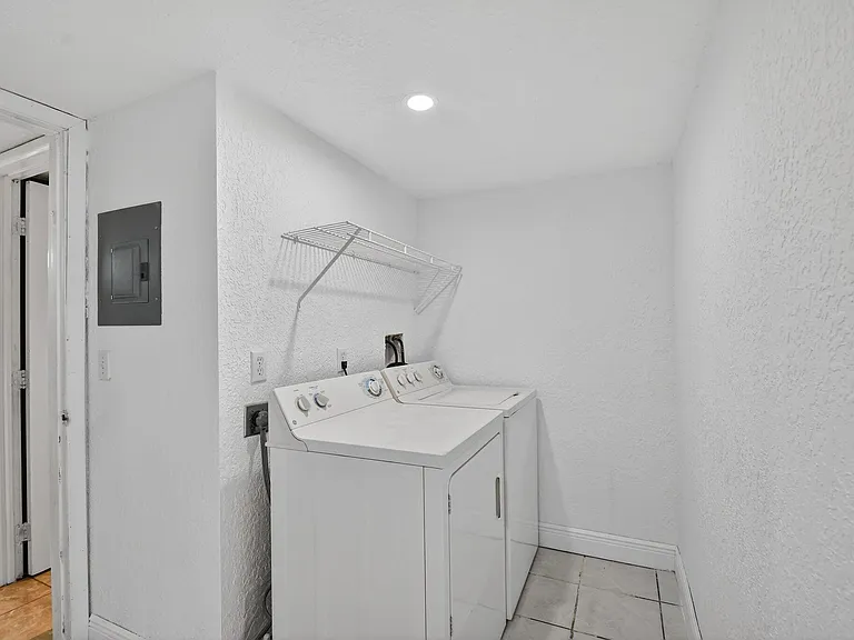 320 Woodland Rd — Photo 22