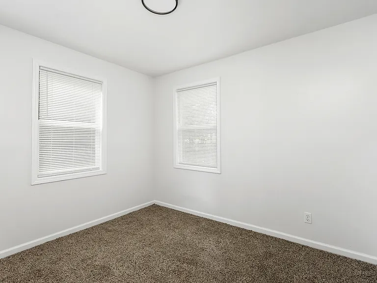 7361 Murry Hill Cir — Photo 9