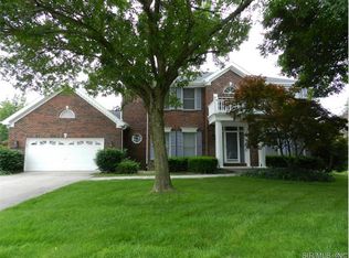 1636 11th Fairway Dr, Belleville, IL 62220