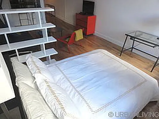Rented by Urban Living | media 44