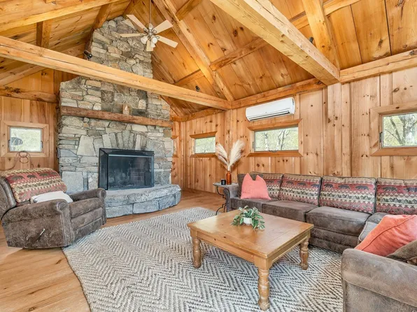 261 Pine Hill Road, Wolfeboro, NH 03894