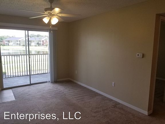 3rd image of 214 Lake Parsons Grn Unit 105