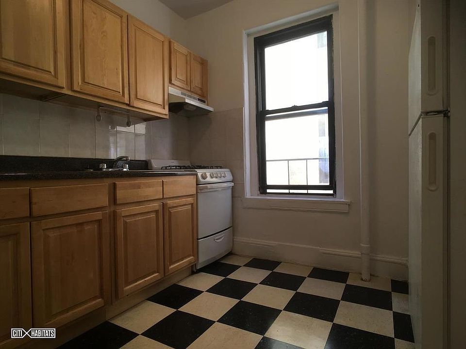 1st image of 3035 34th St APT B2