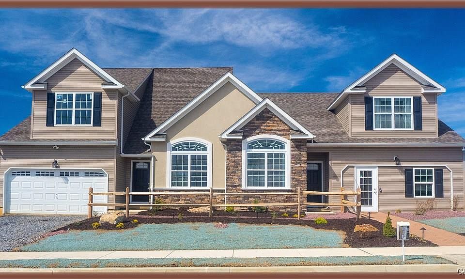 1st image of 936-19 Graystone Cir
