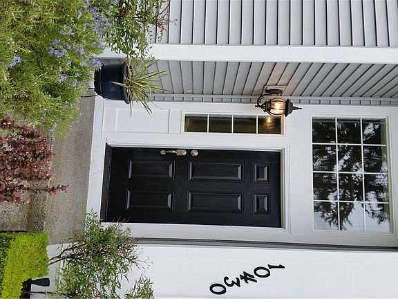 3rd image of 10430 Wildflower Ct E