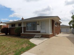 2501 Medford St, Trenton, MI 48183