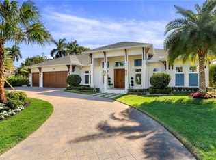 680 Wedge Dr, Naples, FL 34103