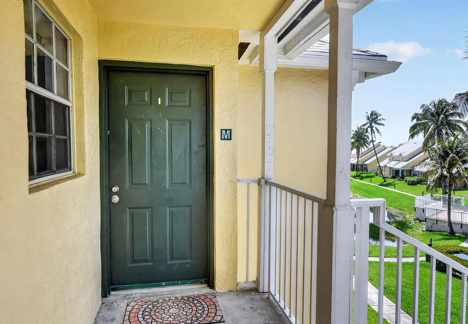 2 bed, 2.0 bath, 981 sqft, $2,950 — Photo 2
