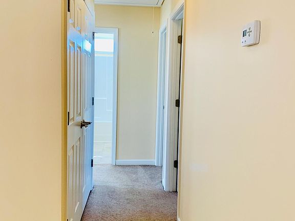 Hallway to bedrooms